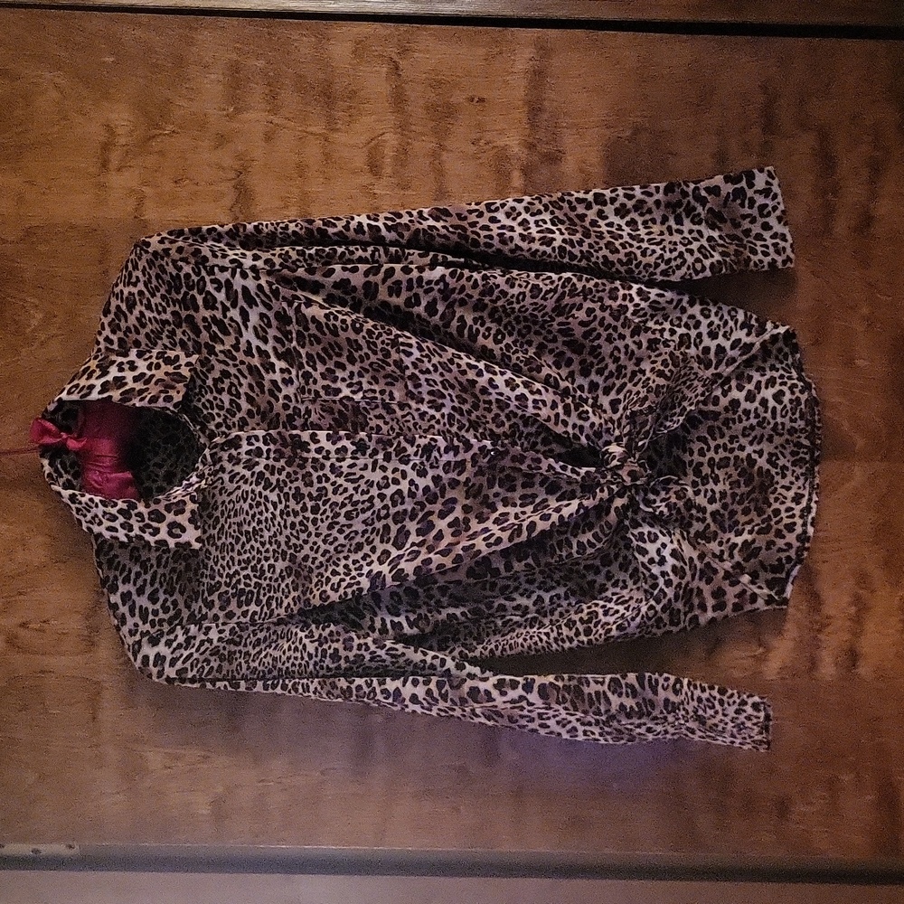 Leopard print button down shirt S